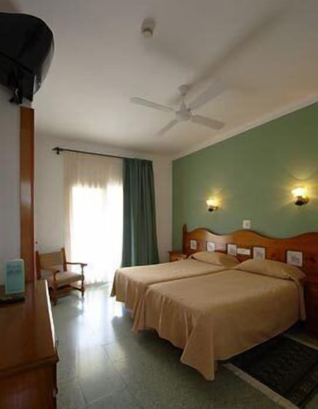 Hotel Ninays 2*